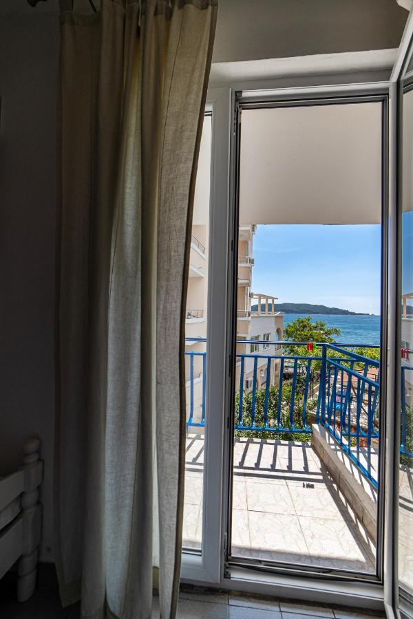 Apartments Vila Nikolic ラファイロヴィチ エクステリア 写真