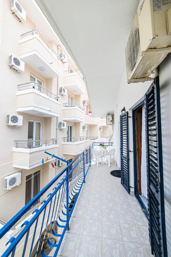 Apartments Vila Nikolic ラファイロヴィチ エクステリア 写真