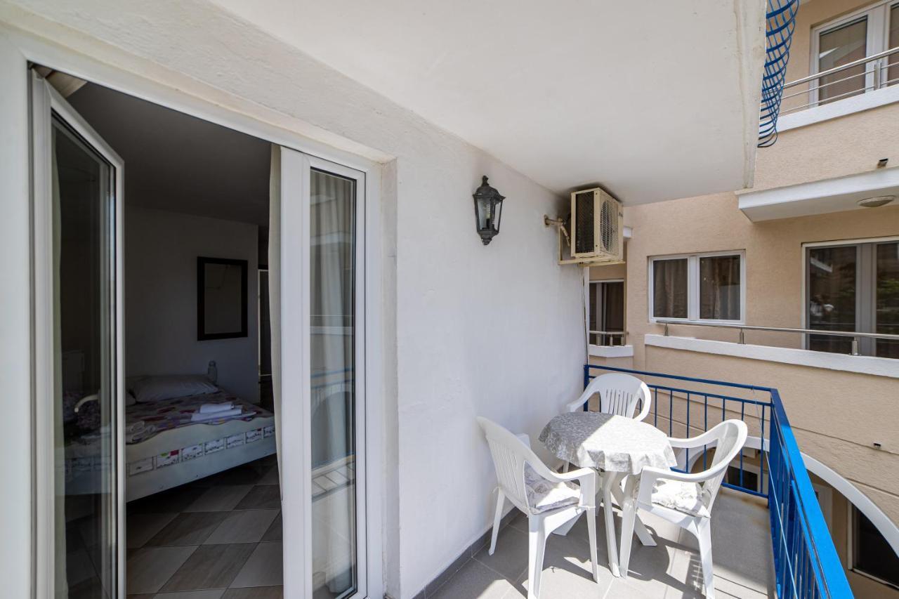 Apartments Vila Nikolic ラファイロヴィチ エクステリア 写真