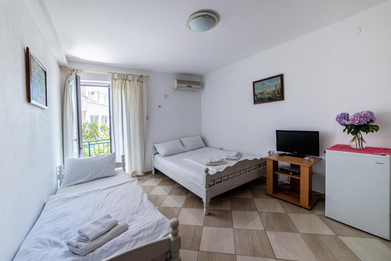 Apartments Vila Nikolic ラファイロヴィチ エクステリア 写真