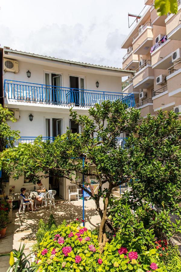 Apartments Vila Nikolic ラファイロヴィチ エクステリア 写真